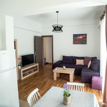 Explore Greece From Comfortable City Centre Apartment Chalkís Exterior foto